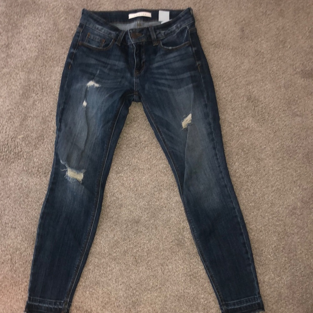 Eunina low rise skinny crop jeans lightly worn